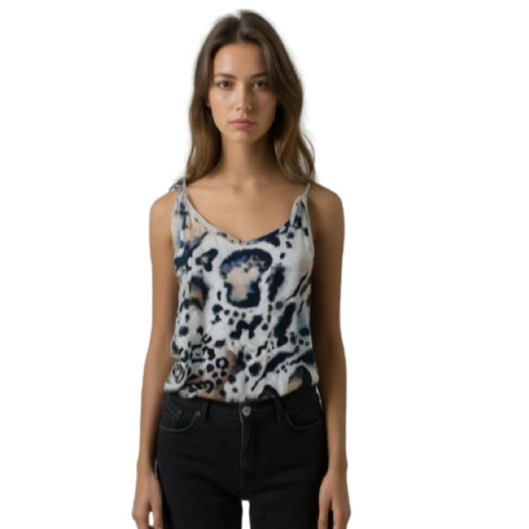NWT LoveU Dear Animal Print Toe Shoulder Summer Blouse Size Medium - Picture 1 of 9